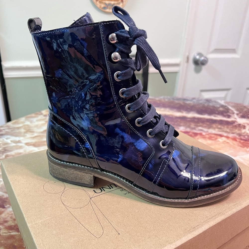 Unity Indiversity blue patten bootie